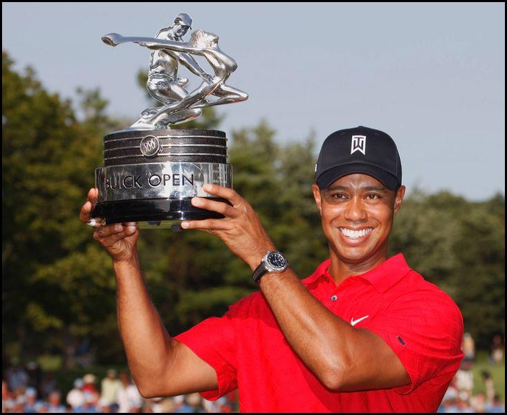 New Trophy for Tiger [800x600].jpg